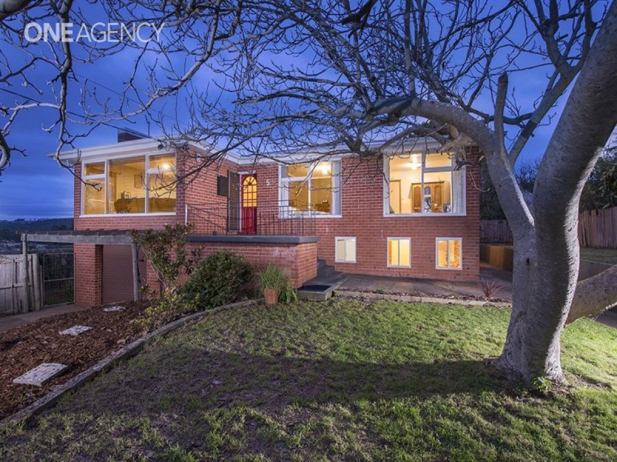 5 Gilmour Crescent, Somerset TAS 7322, Image 0