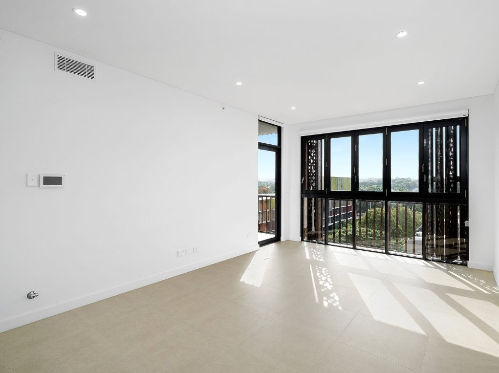 2 bedrooms Apartment / Unit / Flat in 706/2 Bunmarra Street ROSEBERY NSW, 2018