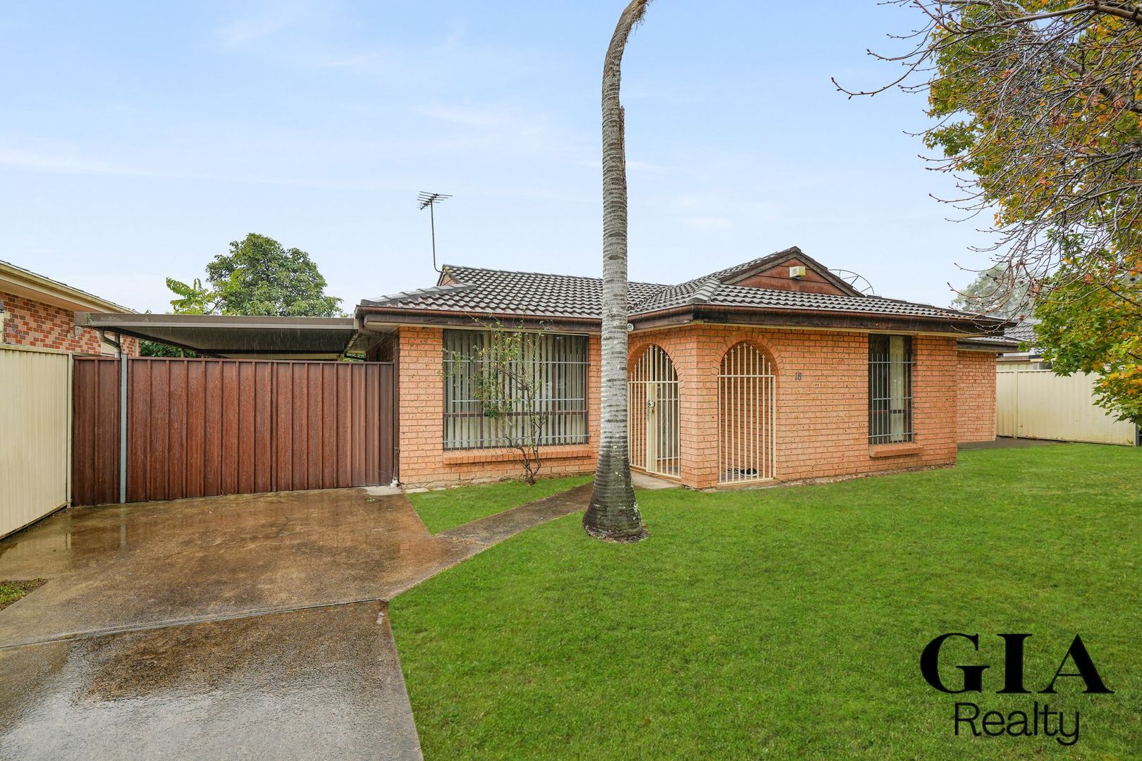 18 Brisbane Road, St Johns Park NSW 2176, Image 1