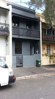 4 bedrooms Terrace in St Johns Road FOREST LODGE NSW, 2037