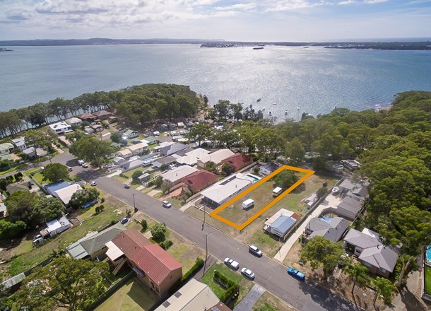 17 Reserve Road, Wangi Wangi NSW 2267