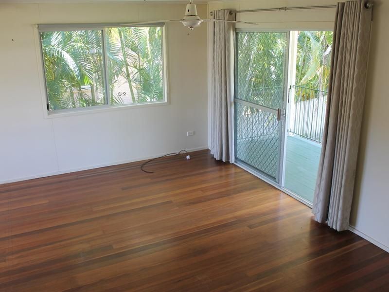 8 Richwill Street, The Gap QLD 4061, Image 2