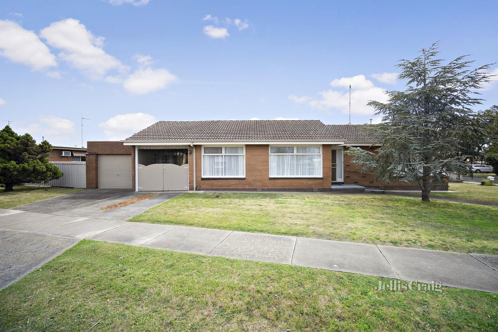 7 Edgar Street, Wendouree VIC 3355, Image 0