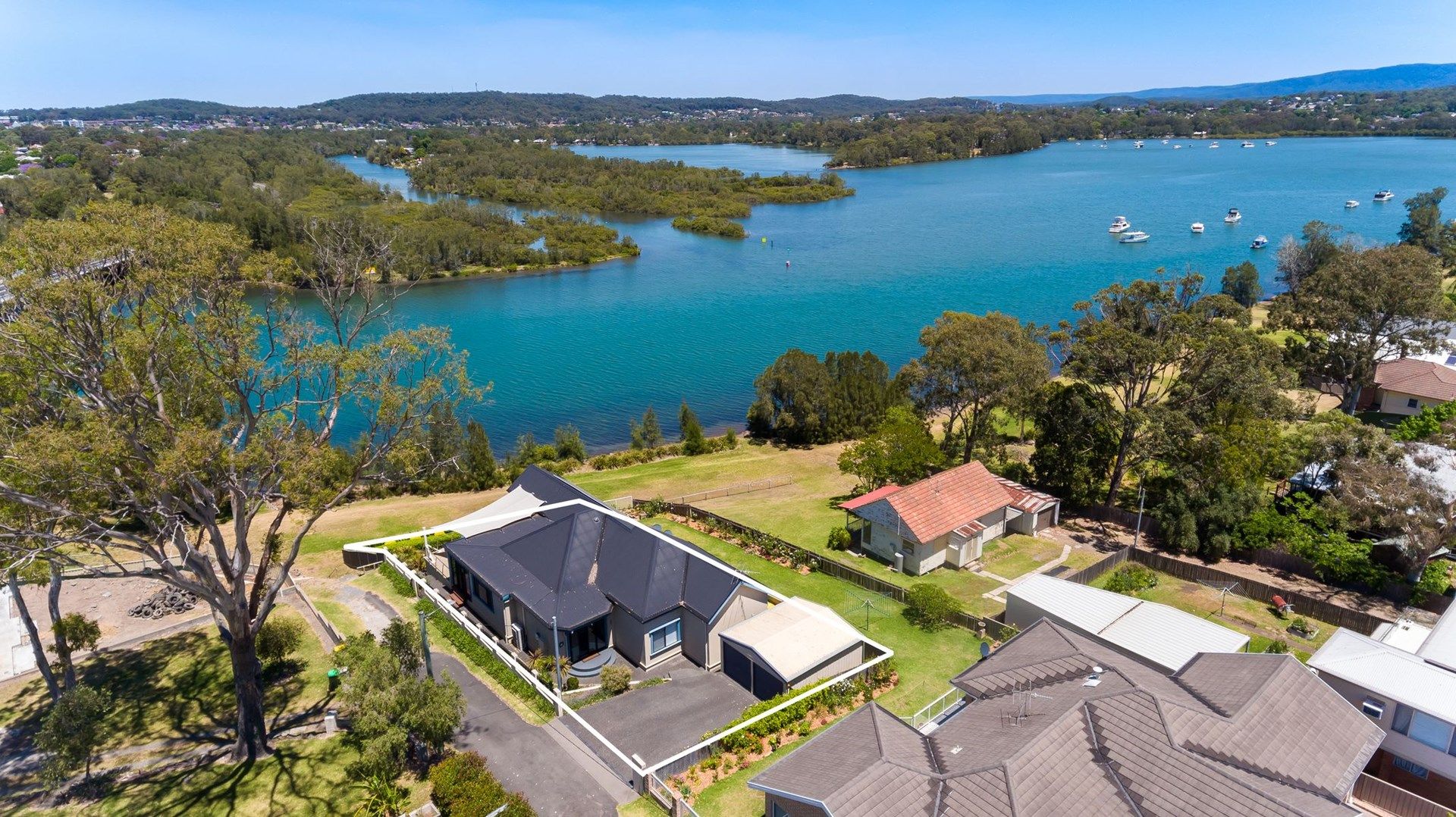 1 Figtree Lane, Fennell Bay NSW 2283, Image 0