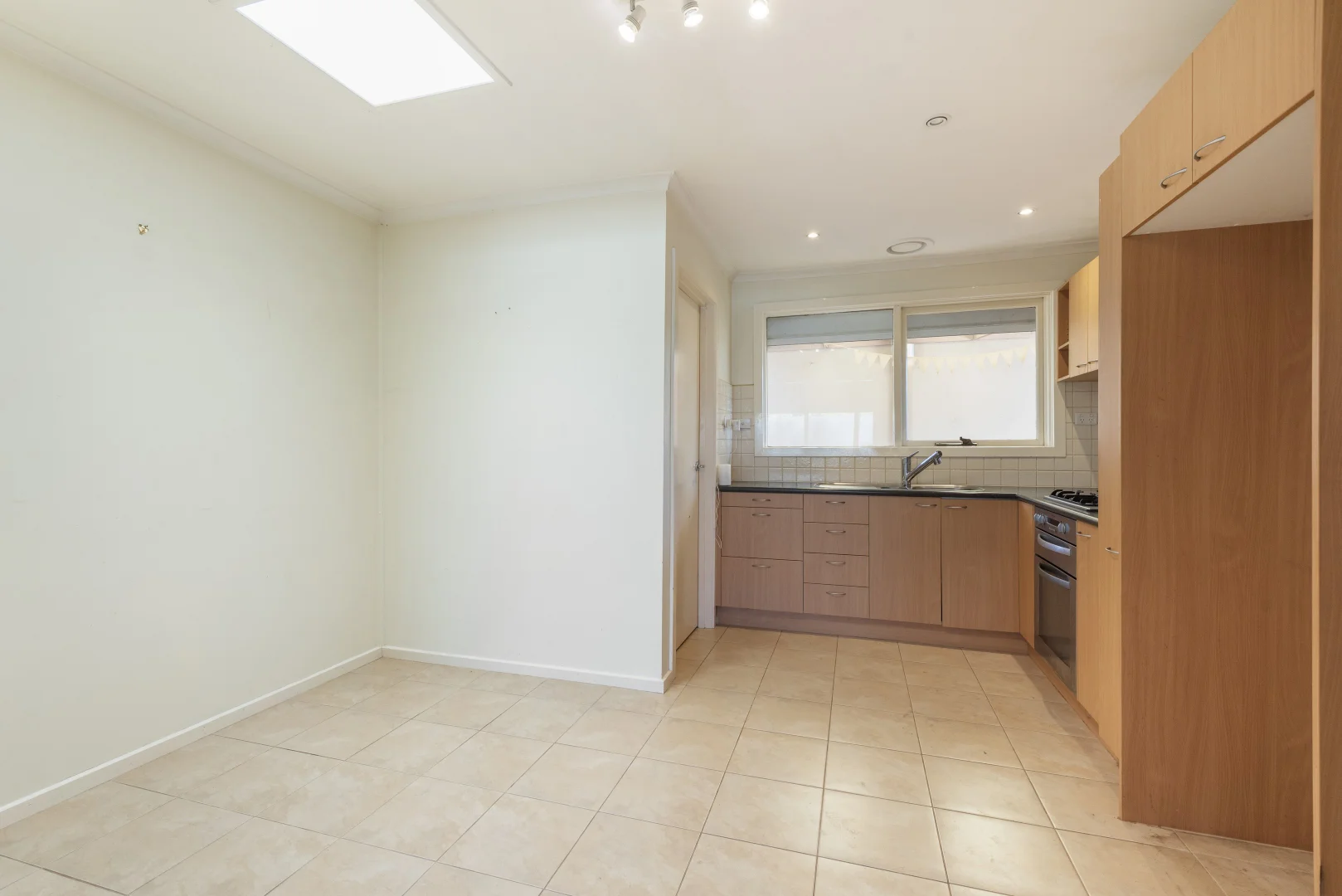 Additional image 5 of 3/47-49 Rathcown Road, Reservoir VIC 3073