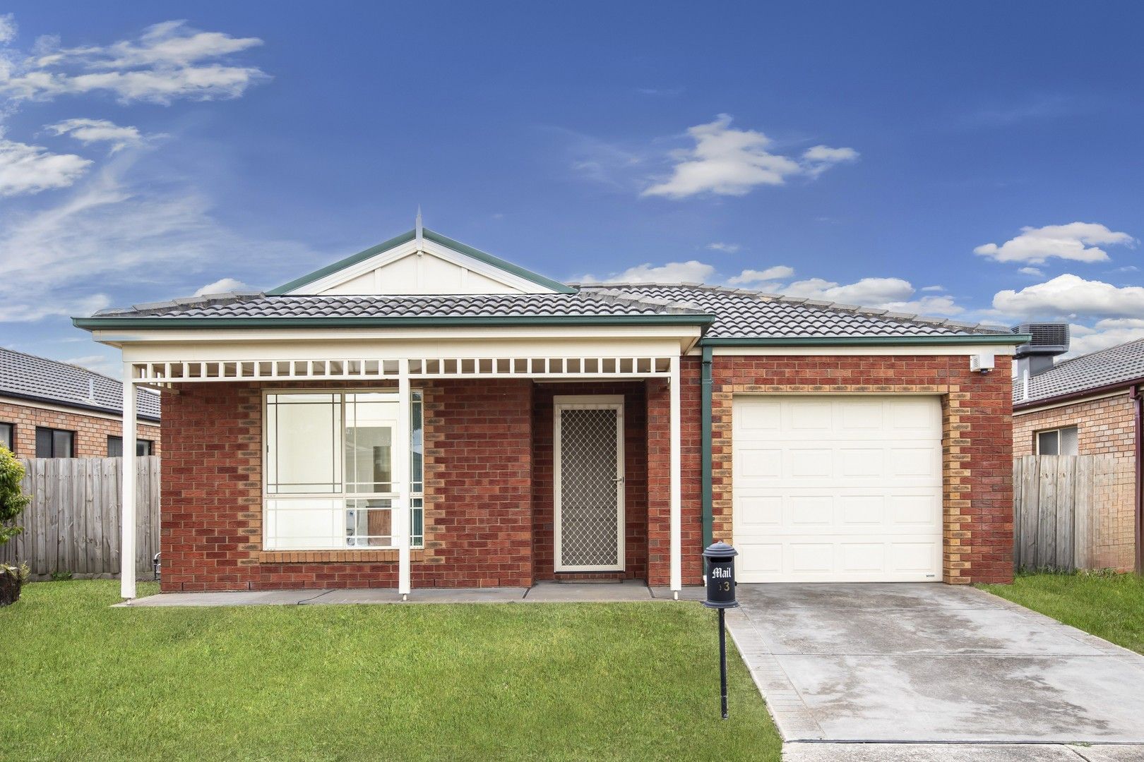 3 bedrooms House in 33 Harkaway Avenue HOPPERS CROSSING VIC, 3029