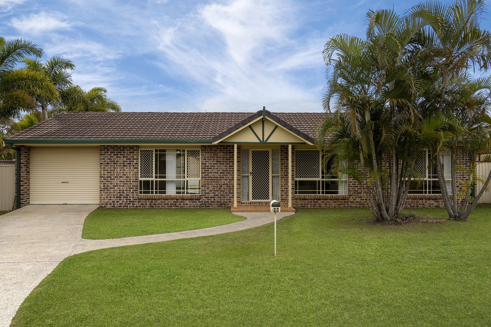 3 bedrooms House in 27 Indica Crescent REGENTS PARK QLD, 4118