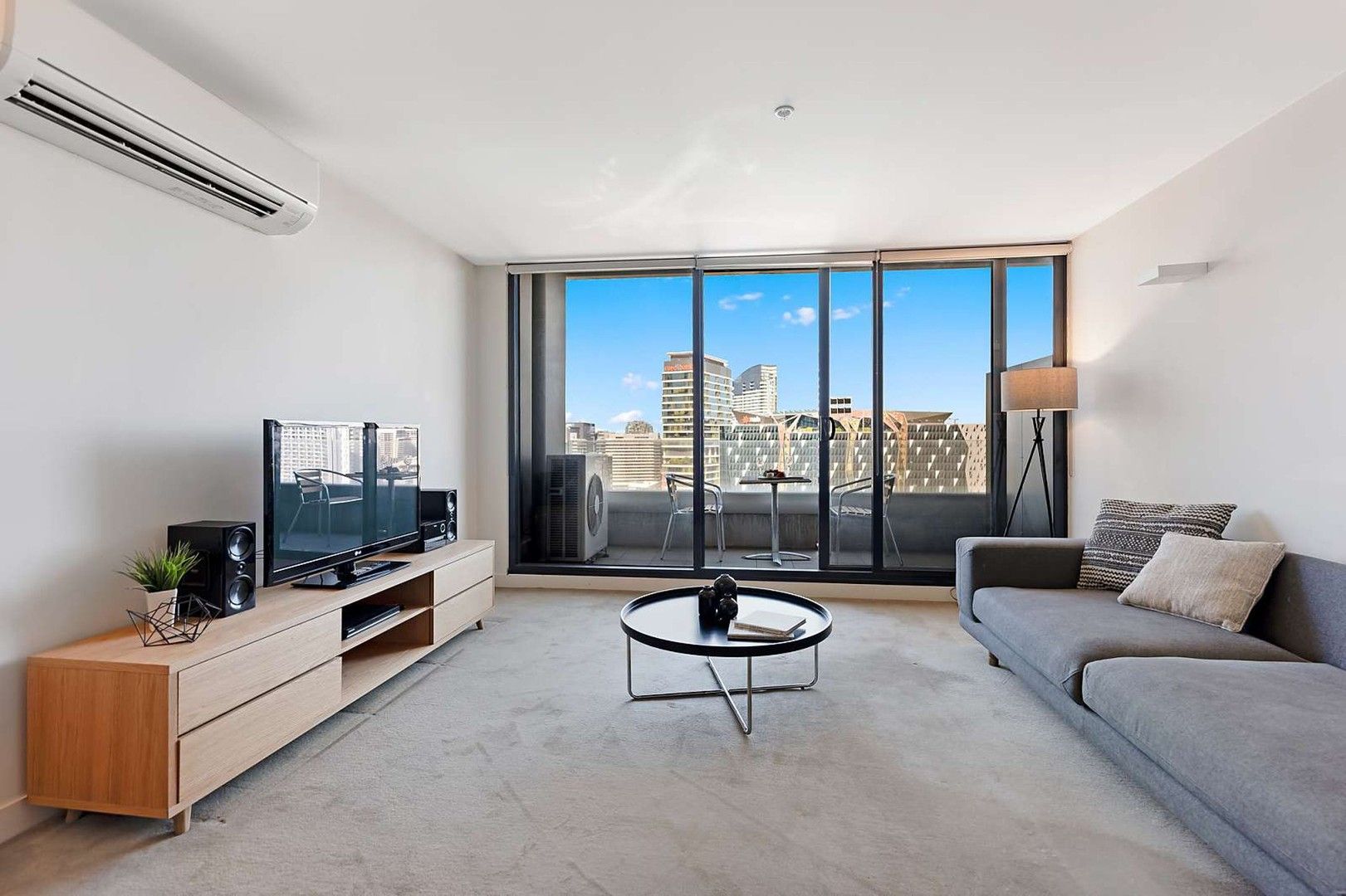 1 bedrooms Apartment / Unit / Flat in 1706/200 Spencer Street MELBOURNE VIC, 3000