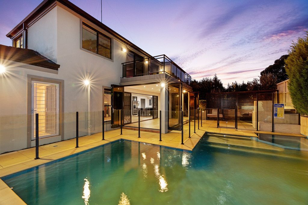 6 bedrooms House in 35 Amy Hawkins Circuit KELLYVILLE NSW, 2155