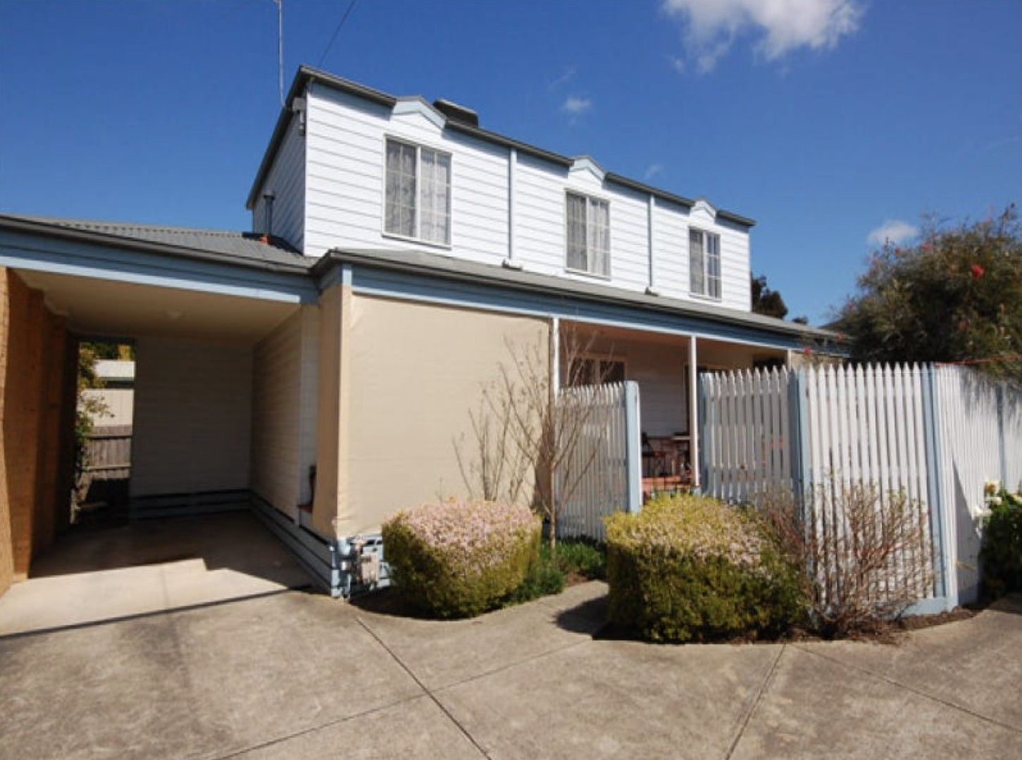 4 bedrooms House in 2/18 Myriong Street CLAYTON VIC, 3168