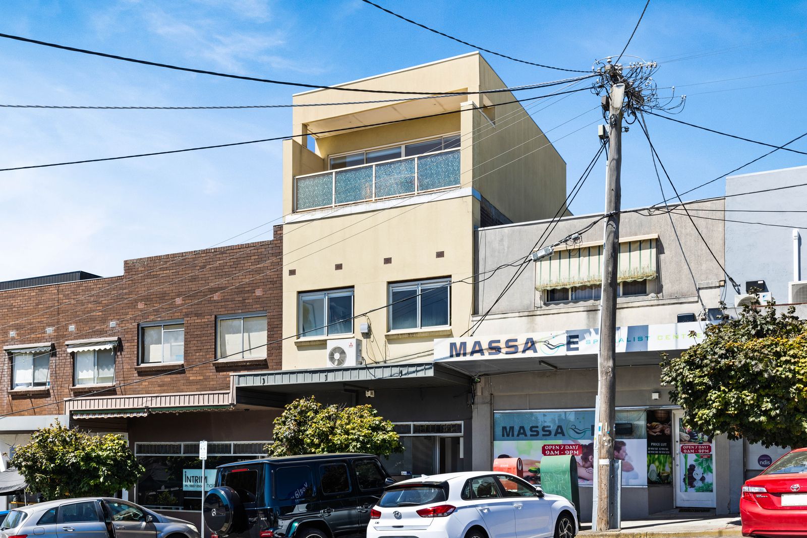 2 bedrooms Apartment / Unit / Flat in 102/10 Yertchuk Avenue ASHWOOD VIC, 3147