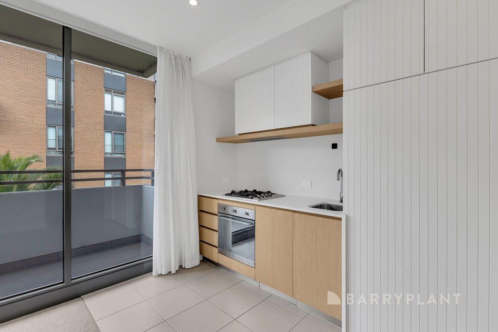 304/11 Bond Street, Caulfield North VIC 3161, Image 2