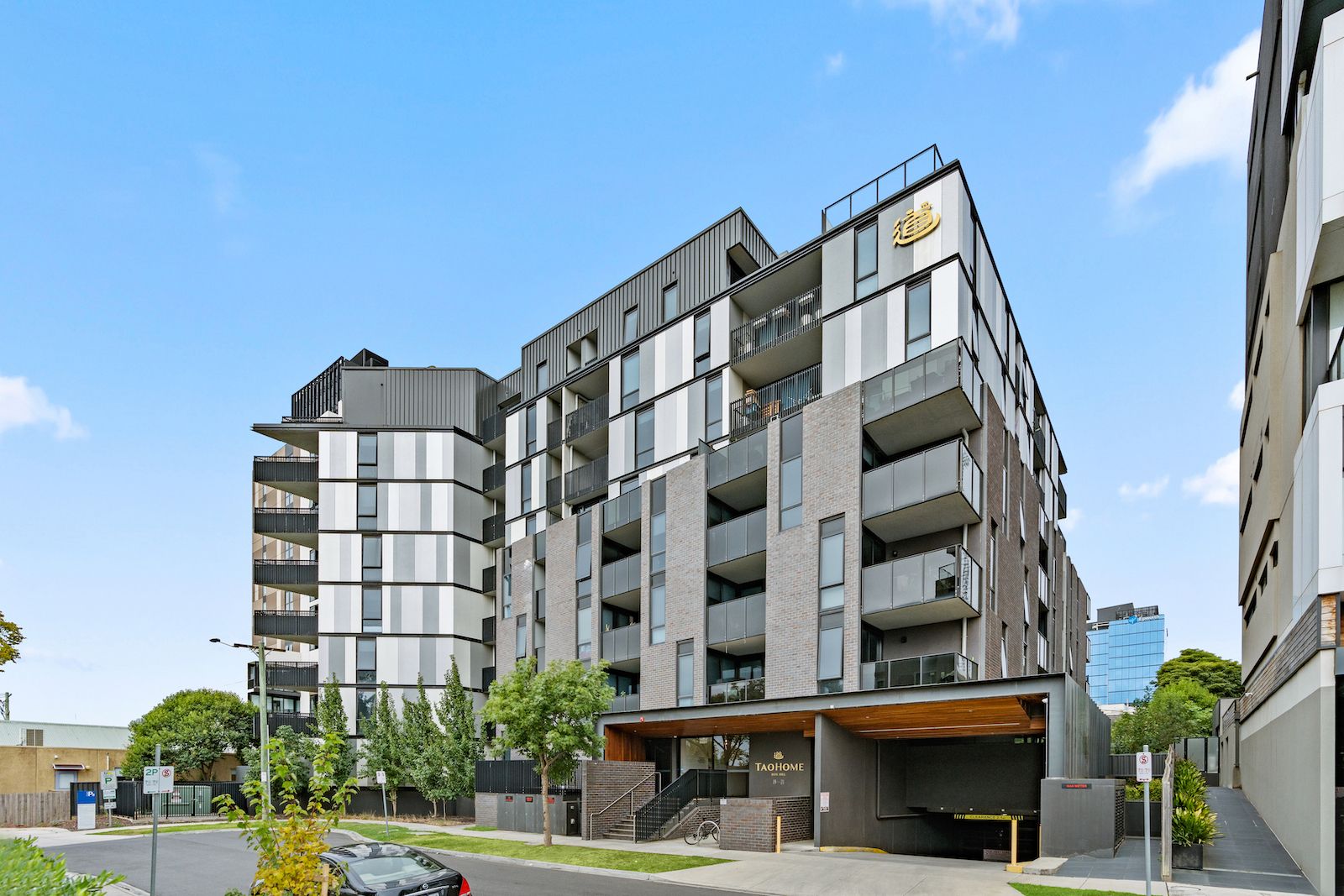 2 bedrooms Apartment / Unit / Flat in 509/19-21 Poplar Street BOX HILL VIC, 3128