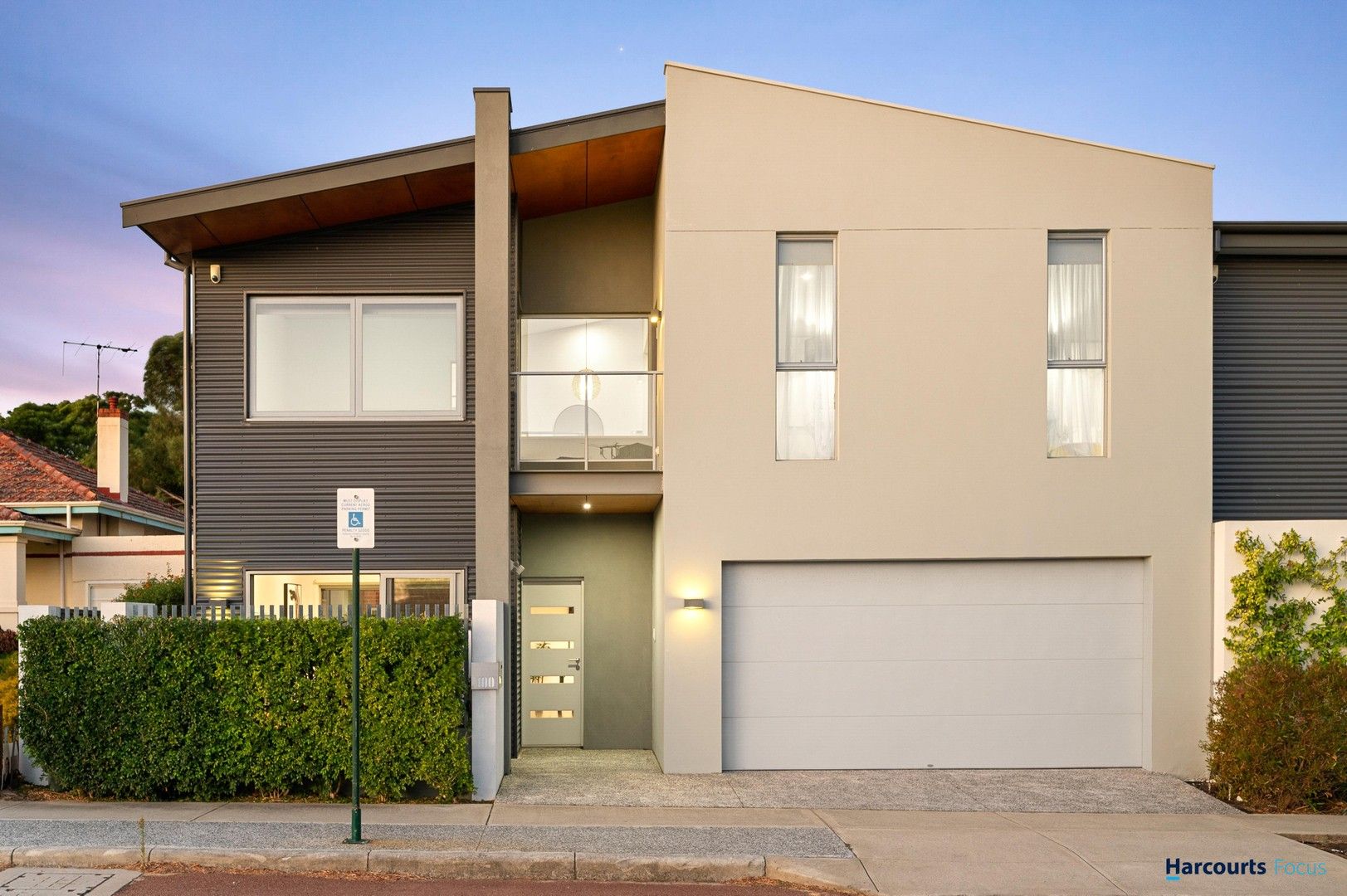 4 bedrooms House in 100 Comer Street COMO WA, 6152
