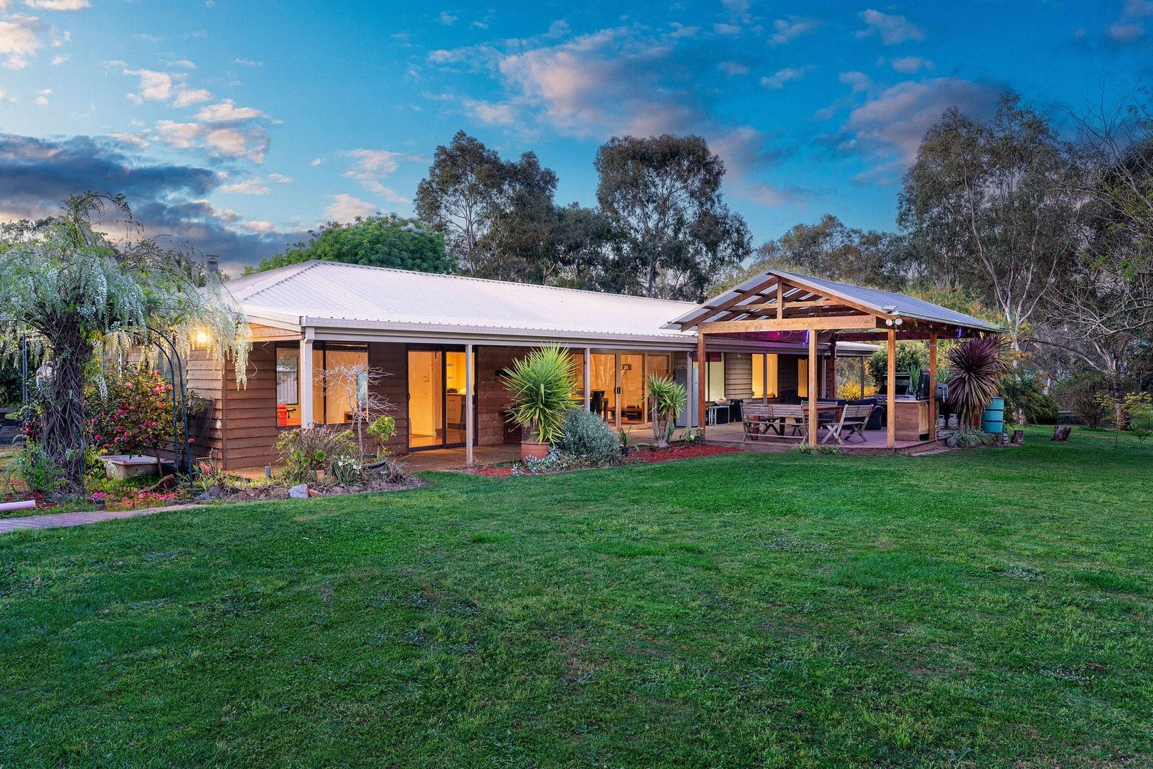 34 Pendlebury Street, Alexandra VIC 3714 House for Sale 1,550,000