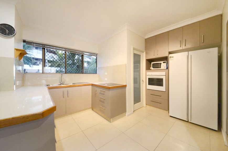 4/2 Eshelby Drive, Cannonvale QLD 4802, Image 2