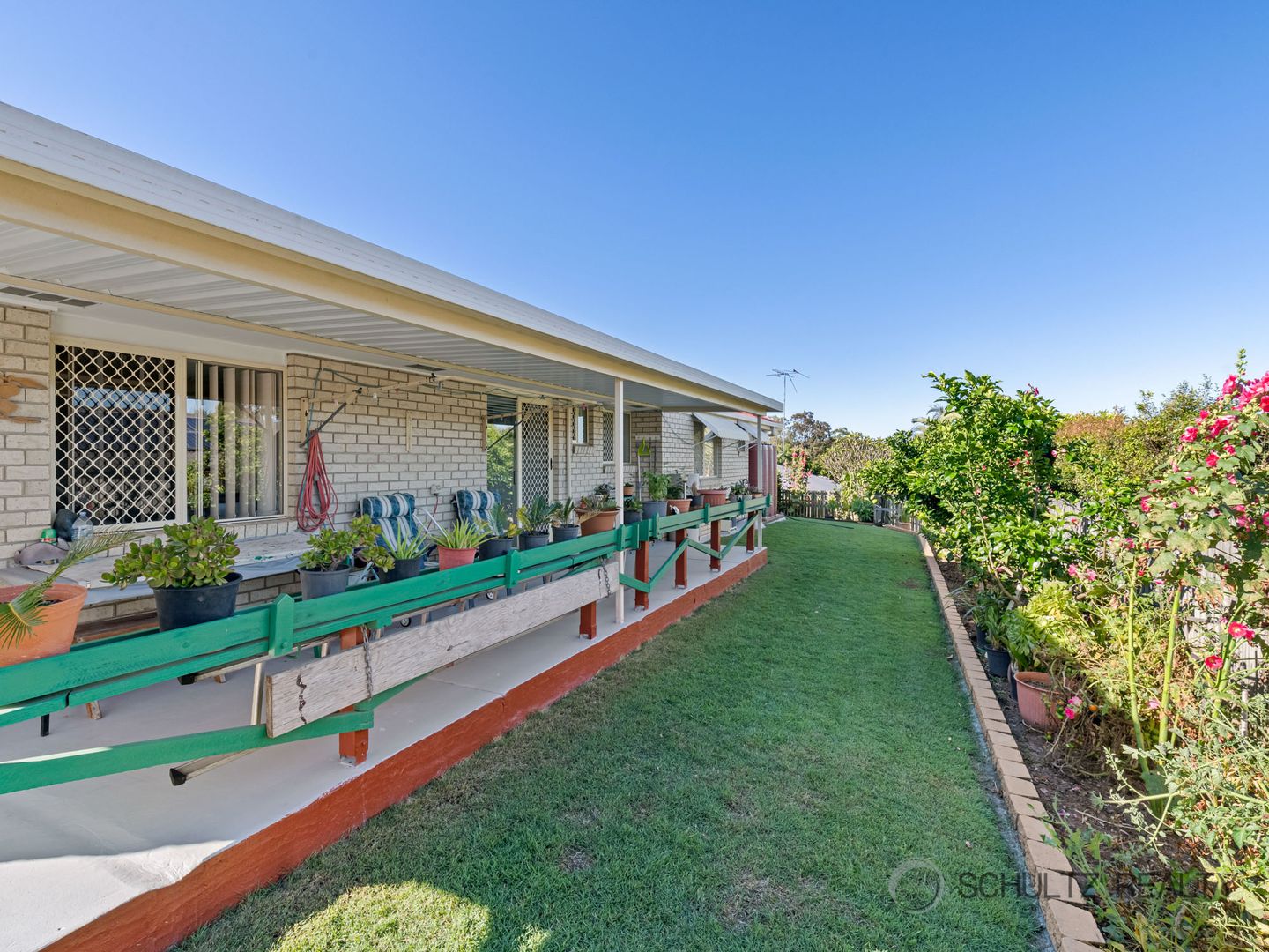 8 Lennon Drive, Windaroo QLD 4207, Image 2