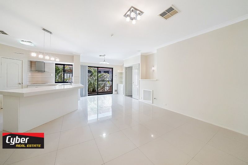 3 Domain Circle, Success WA 6164, Image 2