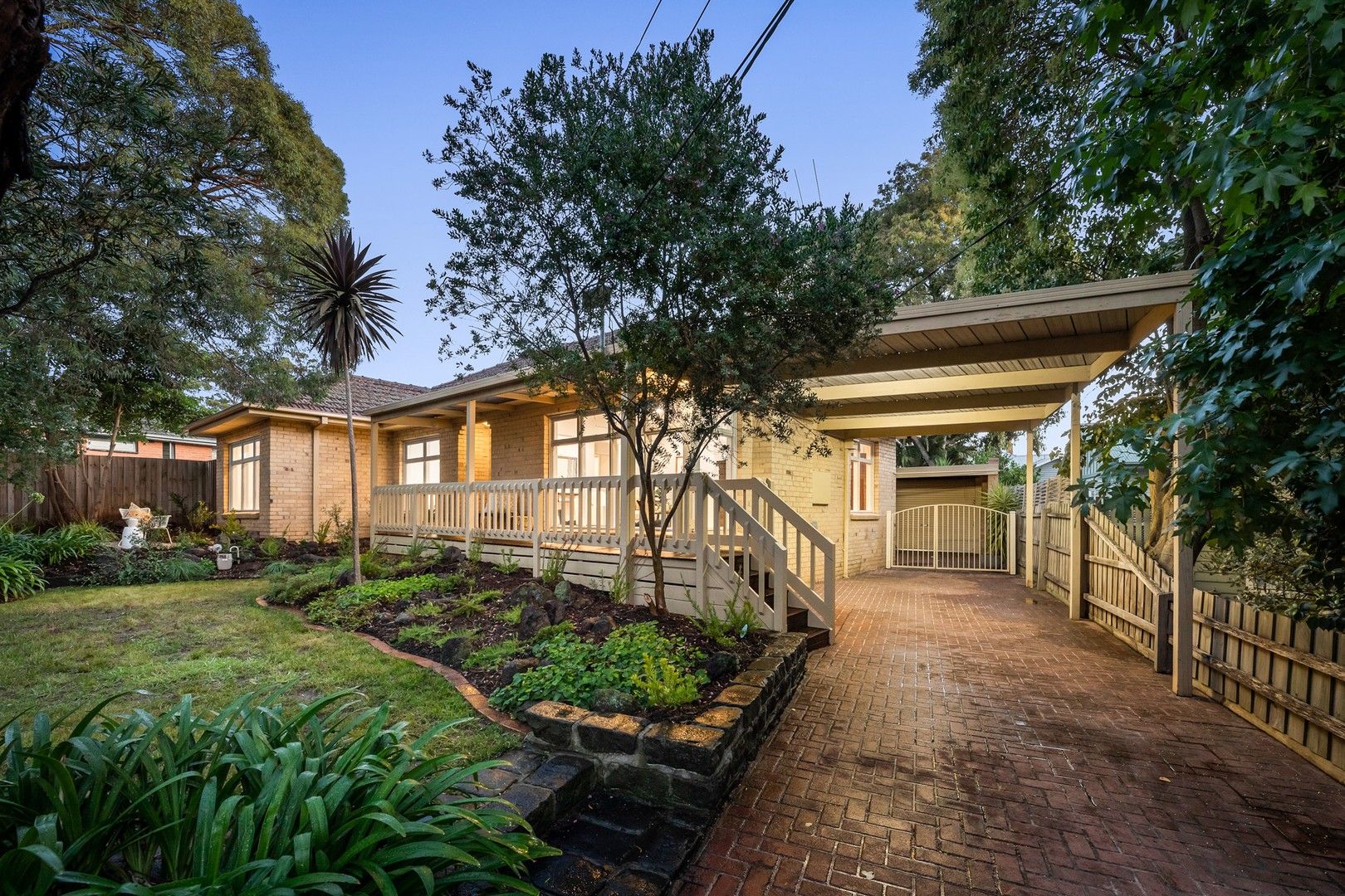 34 Massey St, Box Hill South VIC 3128, Image 0