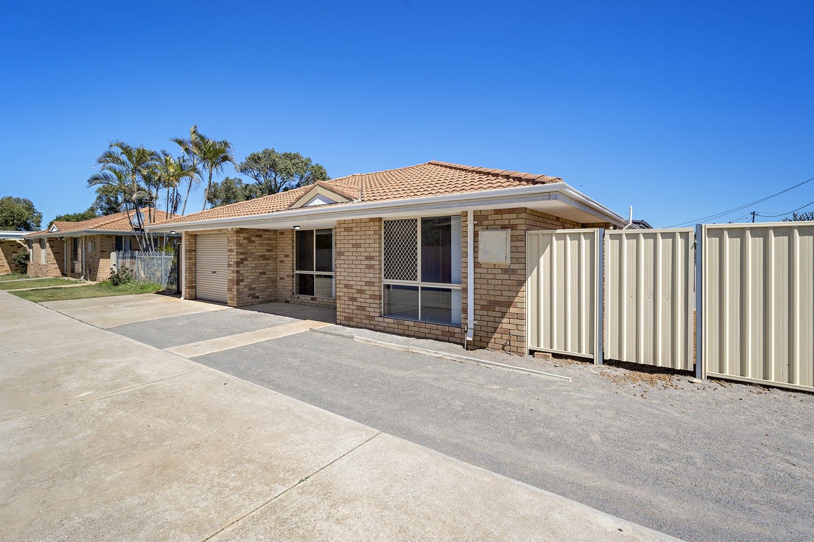 1/216 First Street, Wonthella WA 6530, Image 0