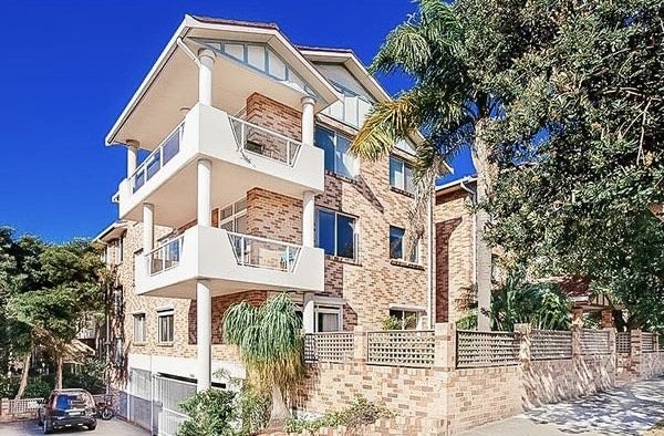 2 bedrooms Apartment / Unit / Flat in 17/58-66 Curlewis Street BONDI BEACH NSW, 2026