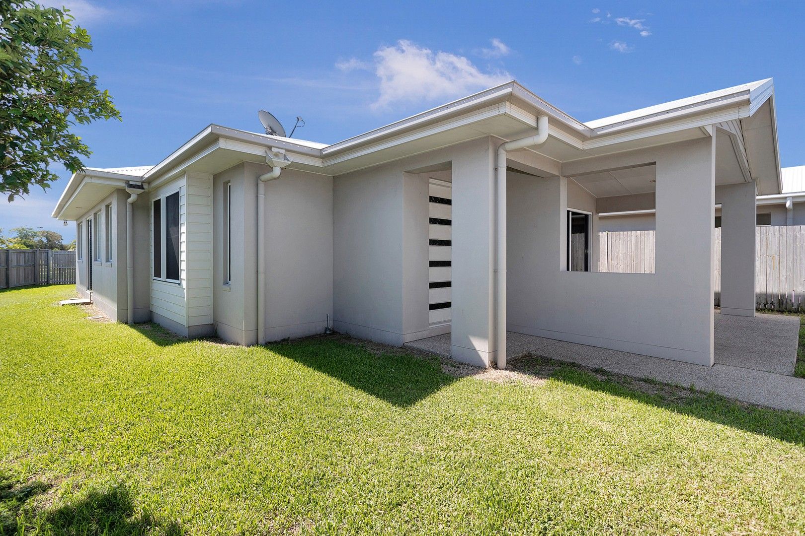 2 Berkshire Lane, Ooralea QLD 4740, Image 0