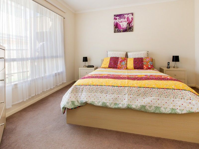 4/102B Country Club Drive, Safety Beach VIC 3936, Image 2