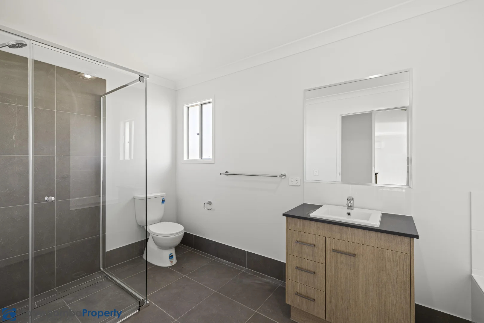 Additional image 8 of 11 Bluebell Street, Glenvale QLD 4350