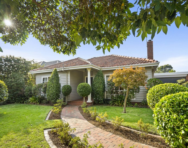 18 Evans Avenue, Hampton East VIC 3188