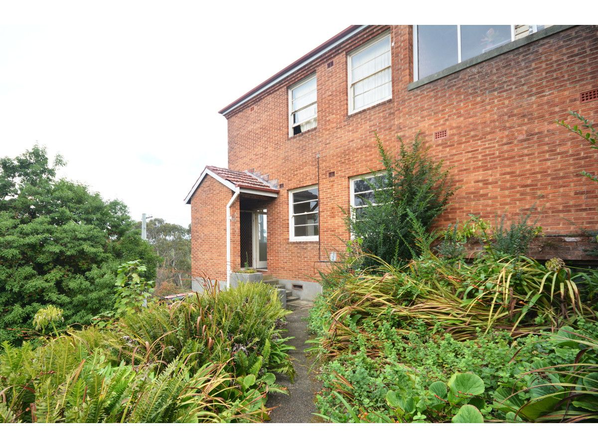 1, 2 and 3/1 Miles Avenue, Katoomba NSW 2780, Image 1