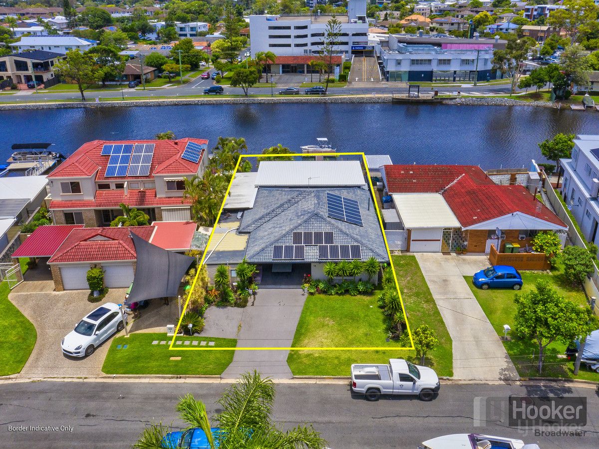 14 Vaggelas Crescent, Biggera Waters QLD 4216, Image 2