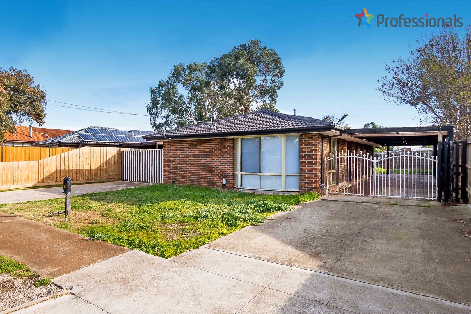 23 Moss Street, Melton South VIC 3338, Image 0