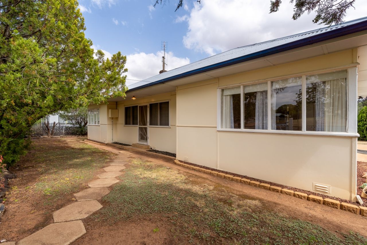 21 Creek Street, Cudal NSW 2864, Image 2