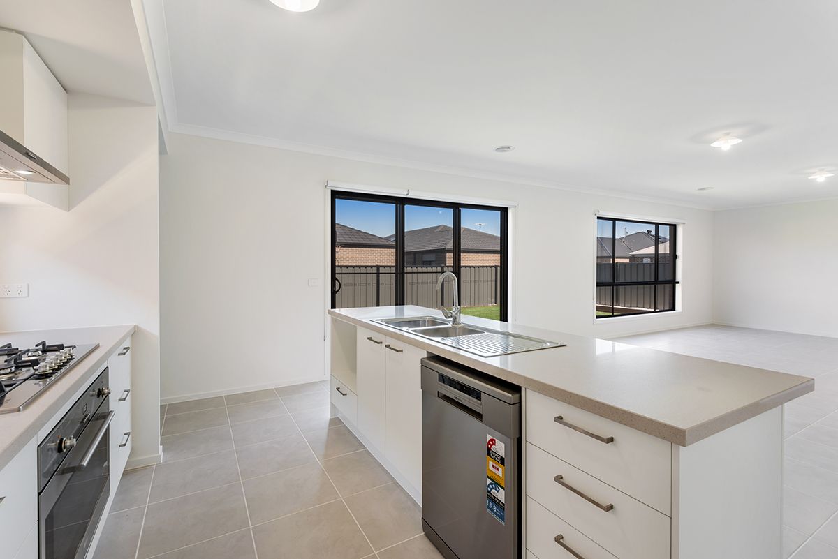 90 Sustainable Drive, Craigieburn VIC 3064, Image 2