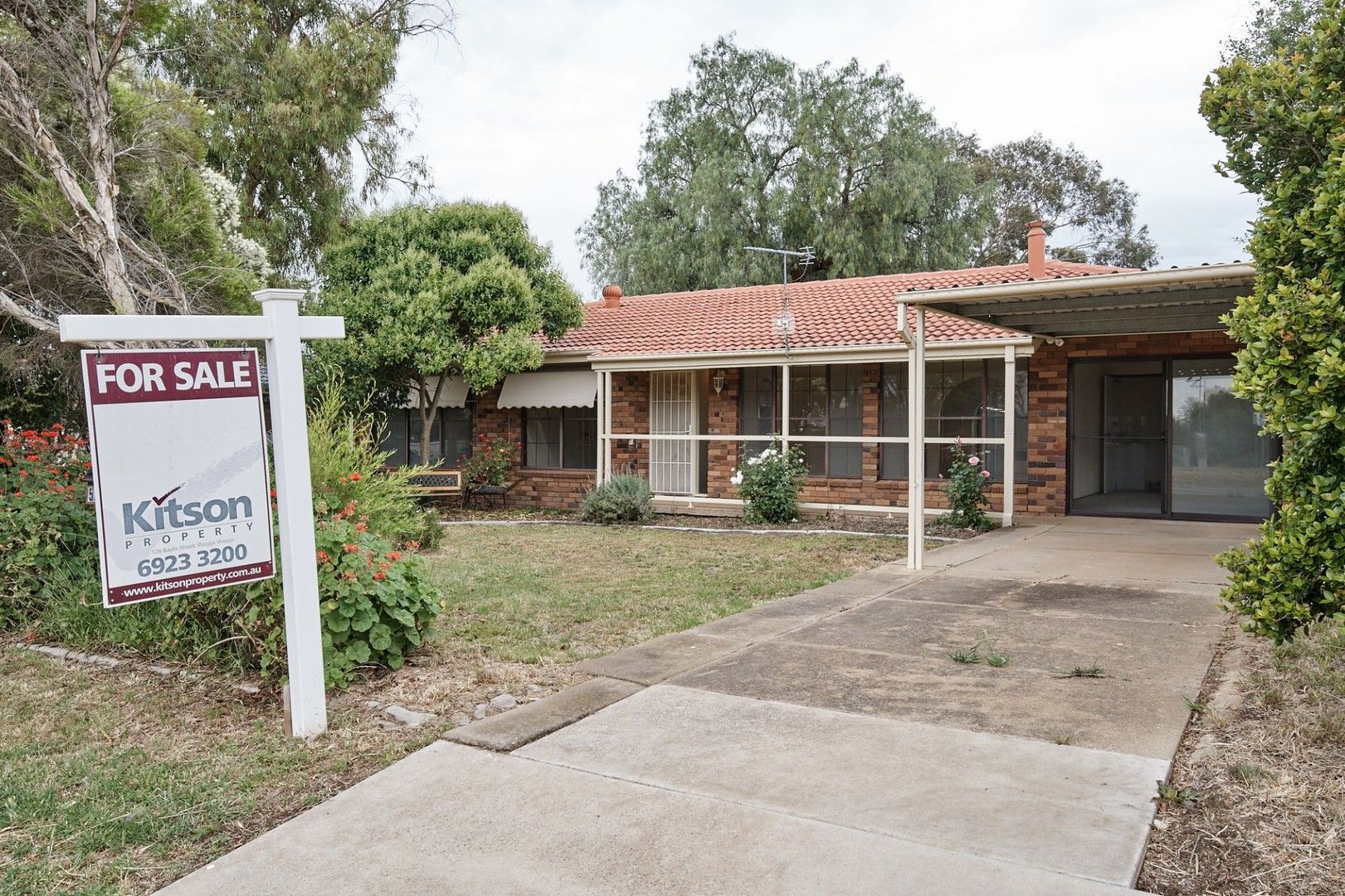 52 Elizabeth Avenue, Forest Hill NSW 2651, Image 0