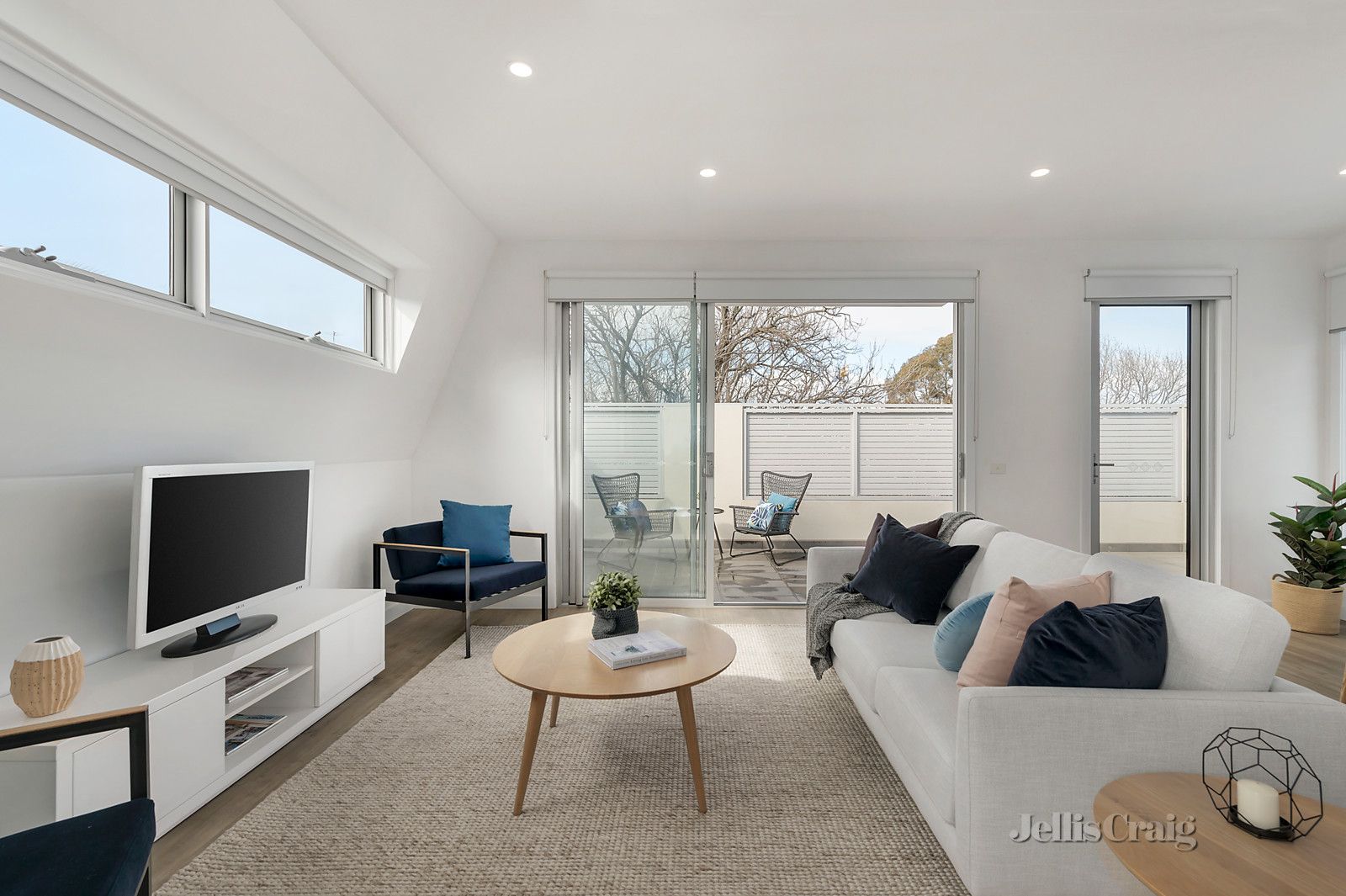 4/10 Francesco Street, Bentleigh East VIC 3165, Image 0