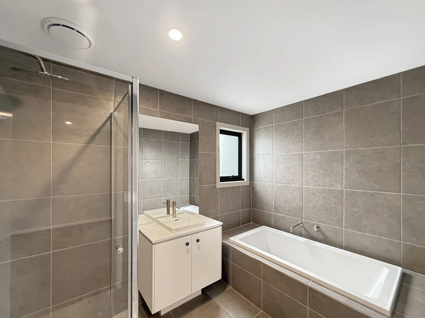 Additional image 11 of 35 Camelon Avenue, Thornhill Park VIC 3335