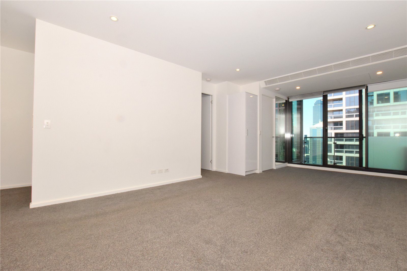 2 bedrooms Apartment / Unit / Flat in 4202/618 Lonsdale Street MELBOURNE VIC, 3000