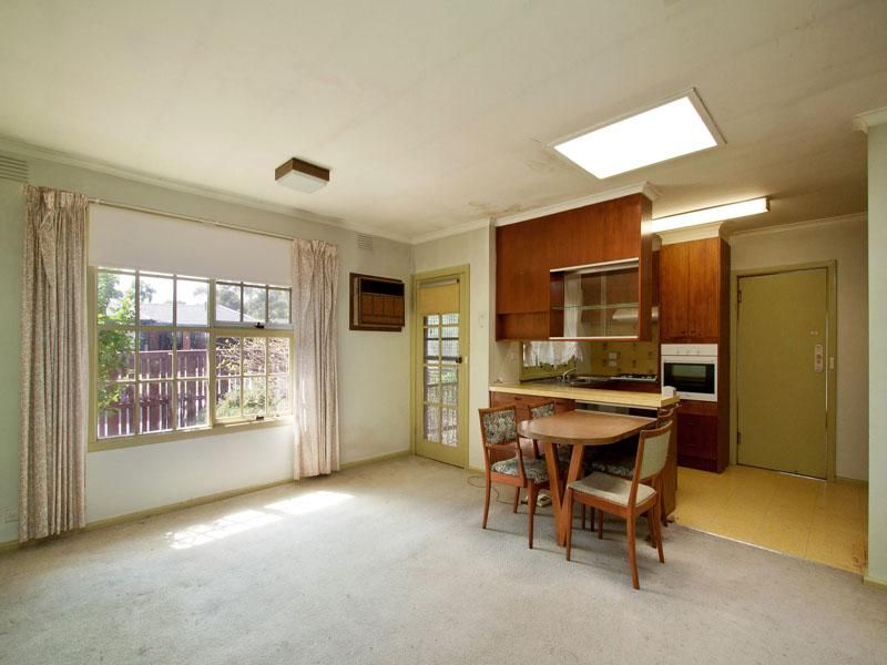 226 Spring Road, DINGLEY VILLAGE VIC 3172, Image 2