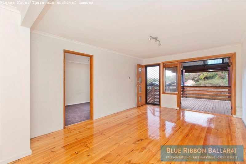 2/25 Whitefield Street, Black Hill VIC 3350, Image 2