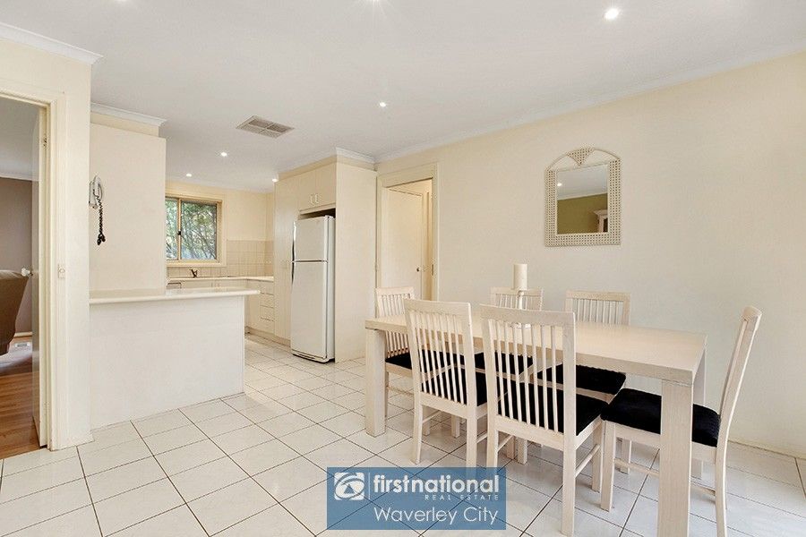 1/13 Annandale Crescent, Glen Waverley VIC 3150, Image 2