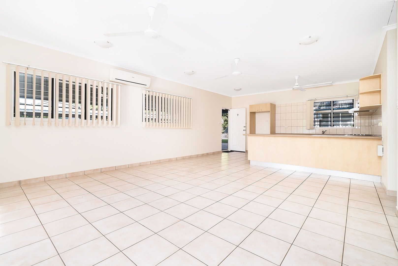 7/5 Hinkler Crescent, Fannie Bay NT 0820, Image 2