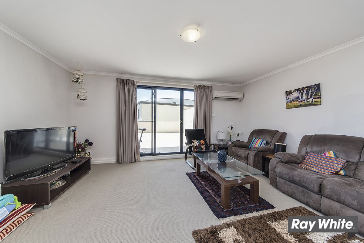 1c/21 Beissel Street, Belconnen ACT 2617, Image 2