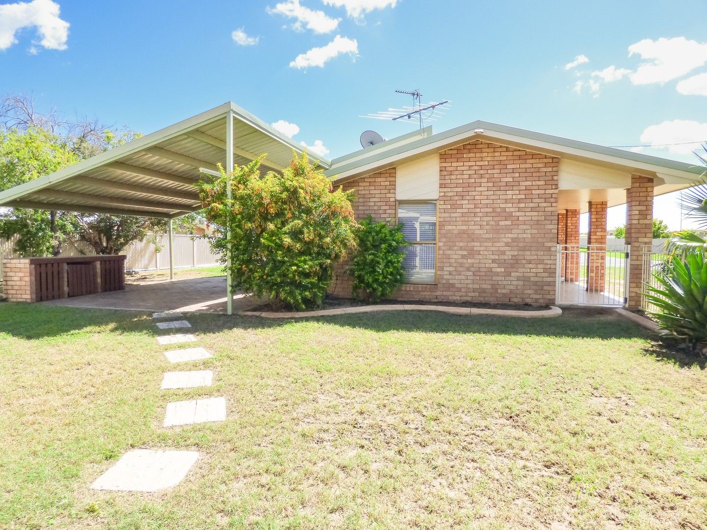 16 Edna Street, Roma QLD 4455, Image 0