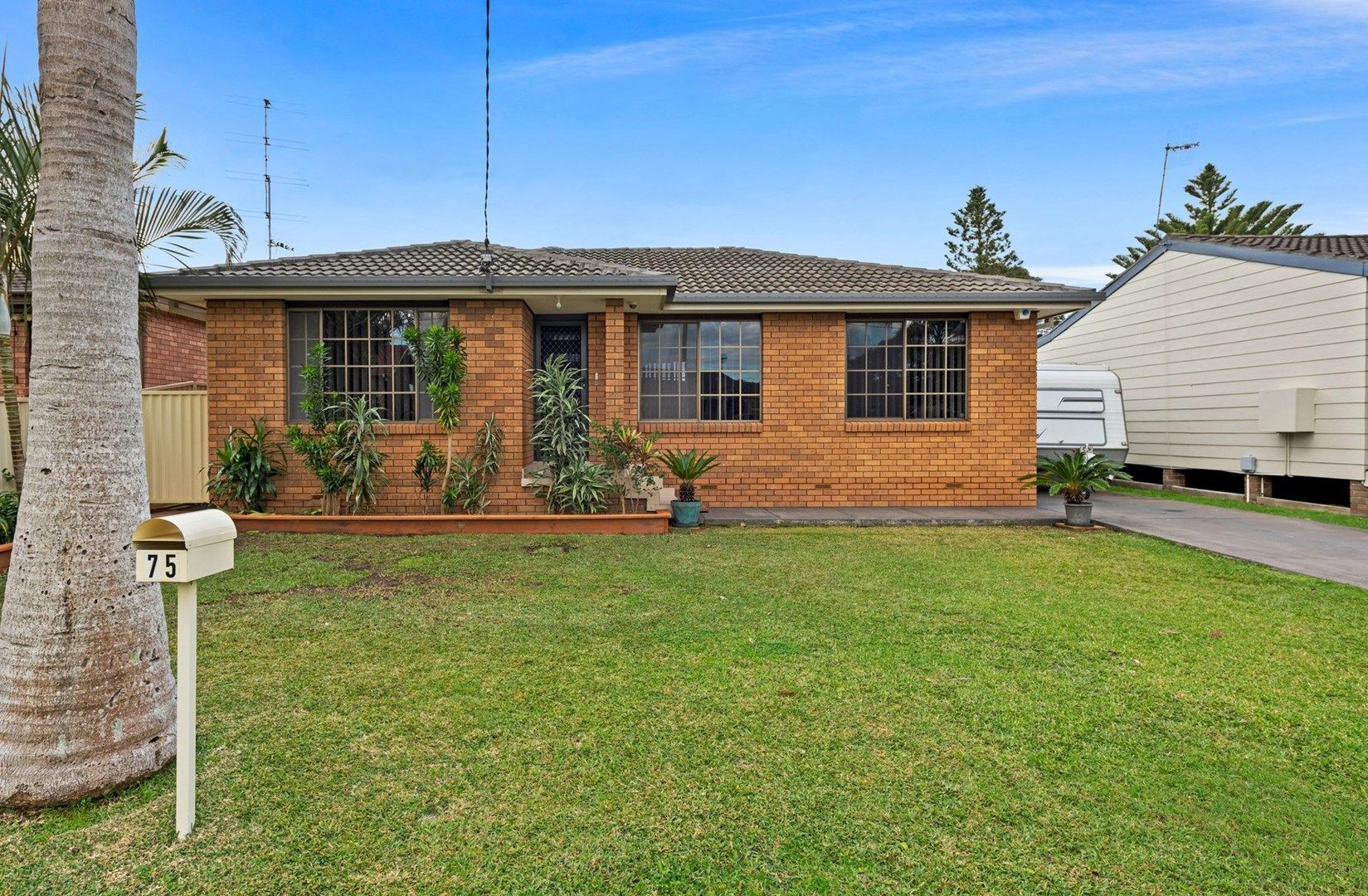 75 Kerry Crescent, Berkeley Vale NSW 2261, Image 0