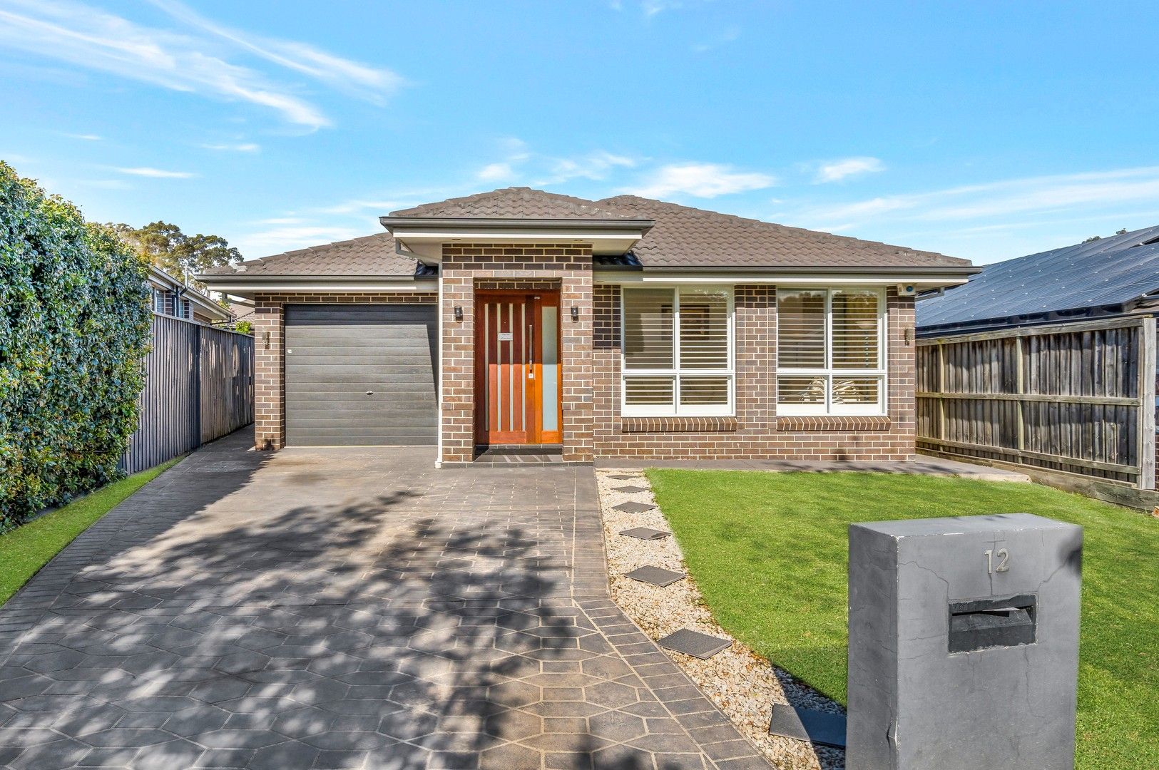 12 Corsair Avenue, Middleton Grange NSW 2171, Image 0