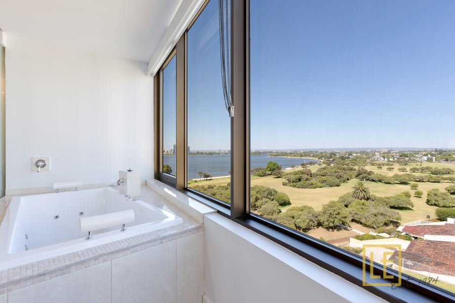 3 bedrooms Apartment / Unit / Flat in 5B/158 Mill Point SOUTH PERTH WA, 6151