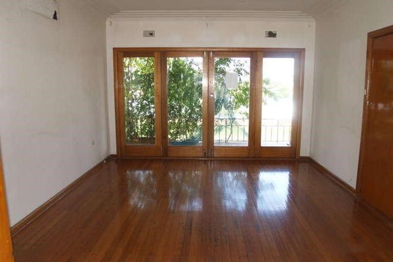 338 Blaxcell Street, South Granville NSW 2142, Image 2