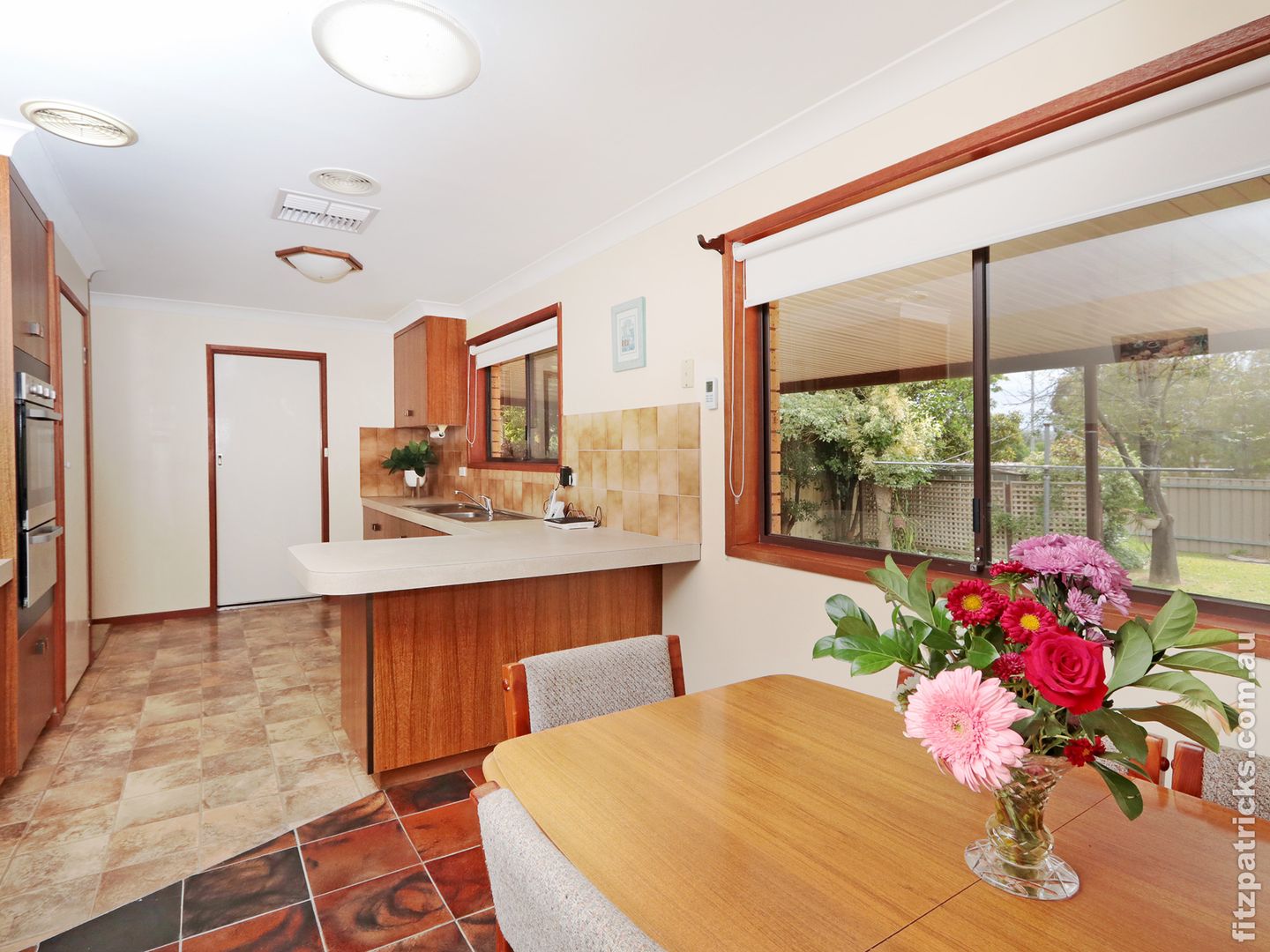 15 Goborra Street, Glenfield Park NSW 2650, Image 2