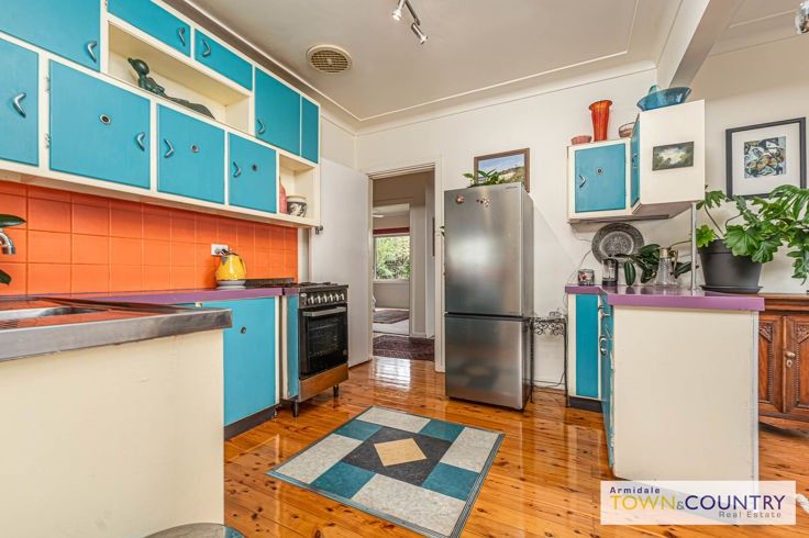 2 Wilson Avenue, Armidale NSW 2350, Image 2